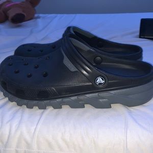 black crocs